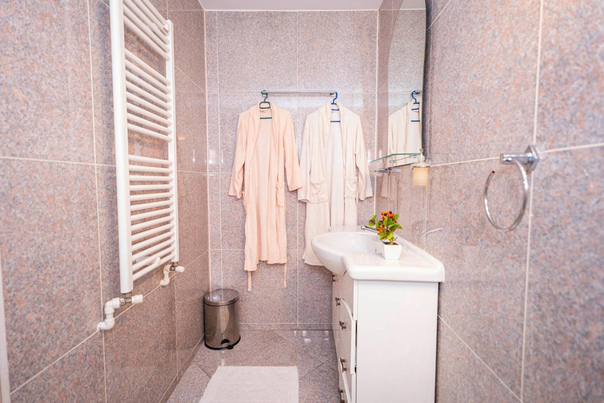 Noblesse Suite Galaţi Exteriör bild